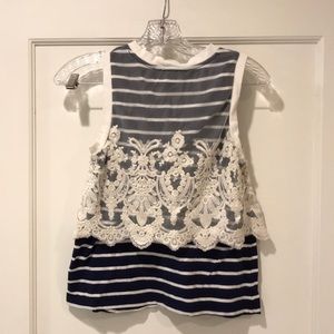 Tank top in blue & white